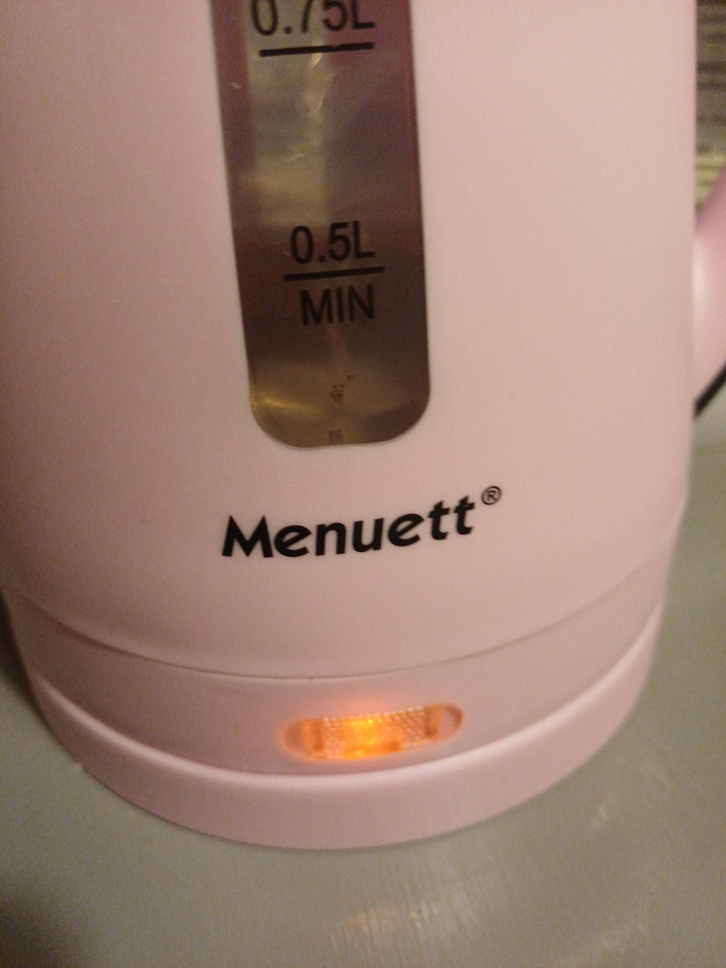 Menuett vattenkokare