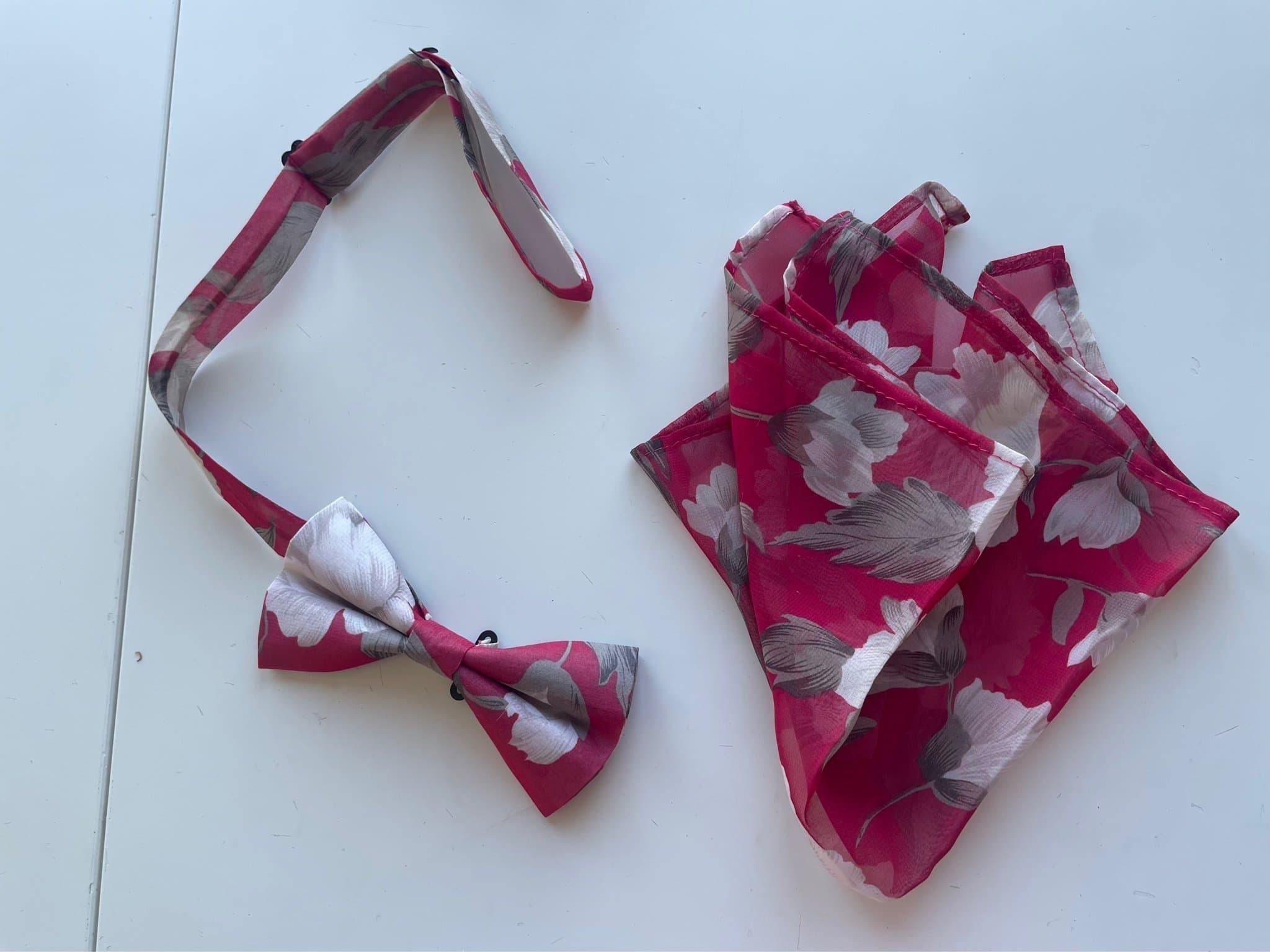 Näsduk knuten fluga kravatt flugset maskerad festklädsel partydress bröllop dop