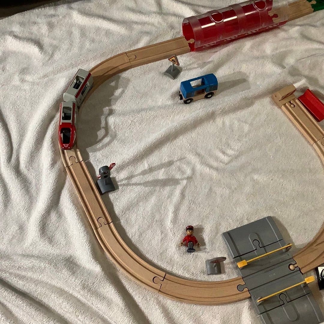 BRIO World Central Station 33989 Centralstation tåg räls tågräls tågstation