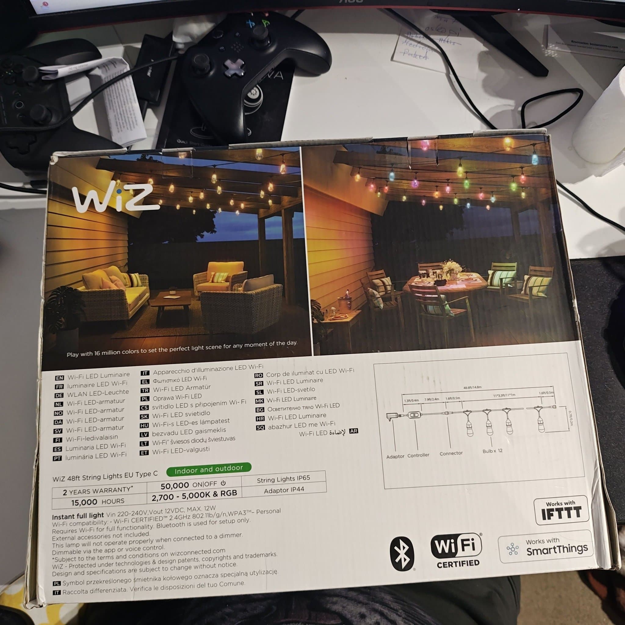 WiZ LED Ljusslinga 14.8m med 12 lampor, färg, utomhus, svart