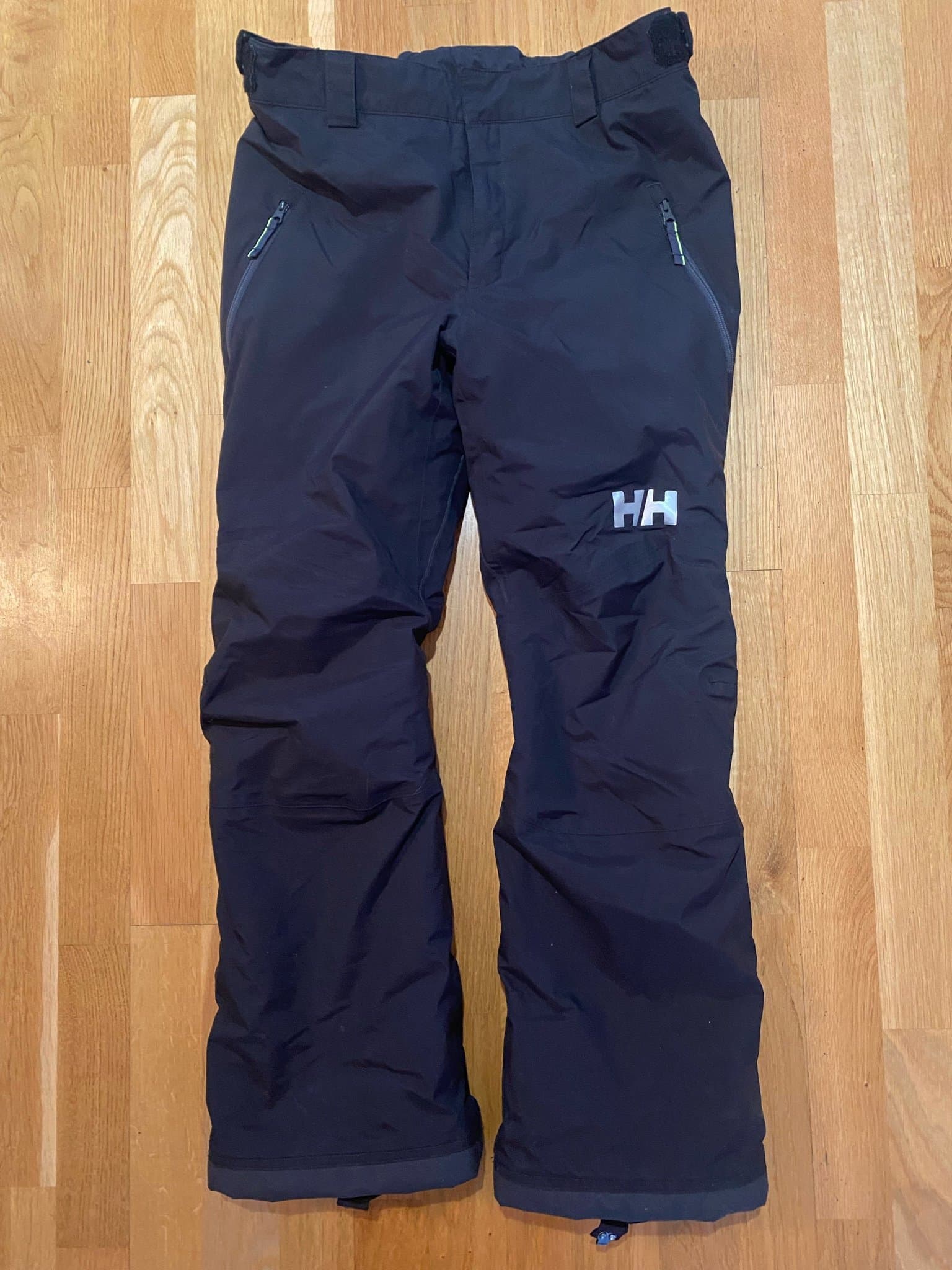 Helly Hansen svarta skidbyxor, storlek 176/16