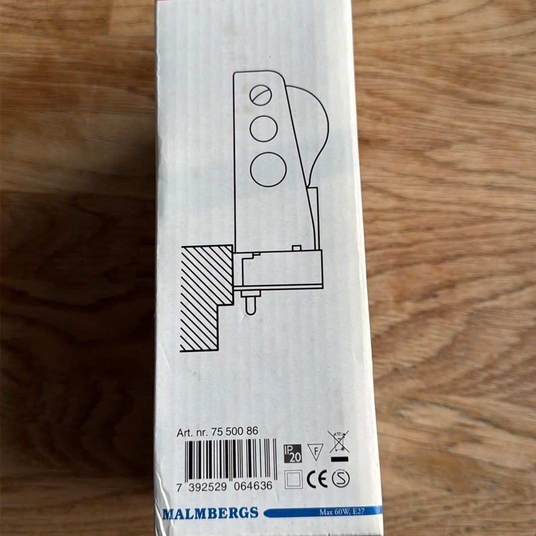 Malmbergs Garderobsbelysning Garderobslampa