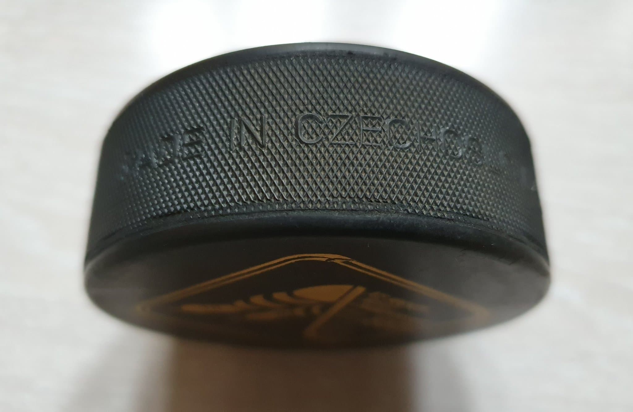 Eishockey Puck VM 1991, made in Czechoslovakia