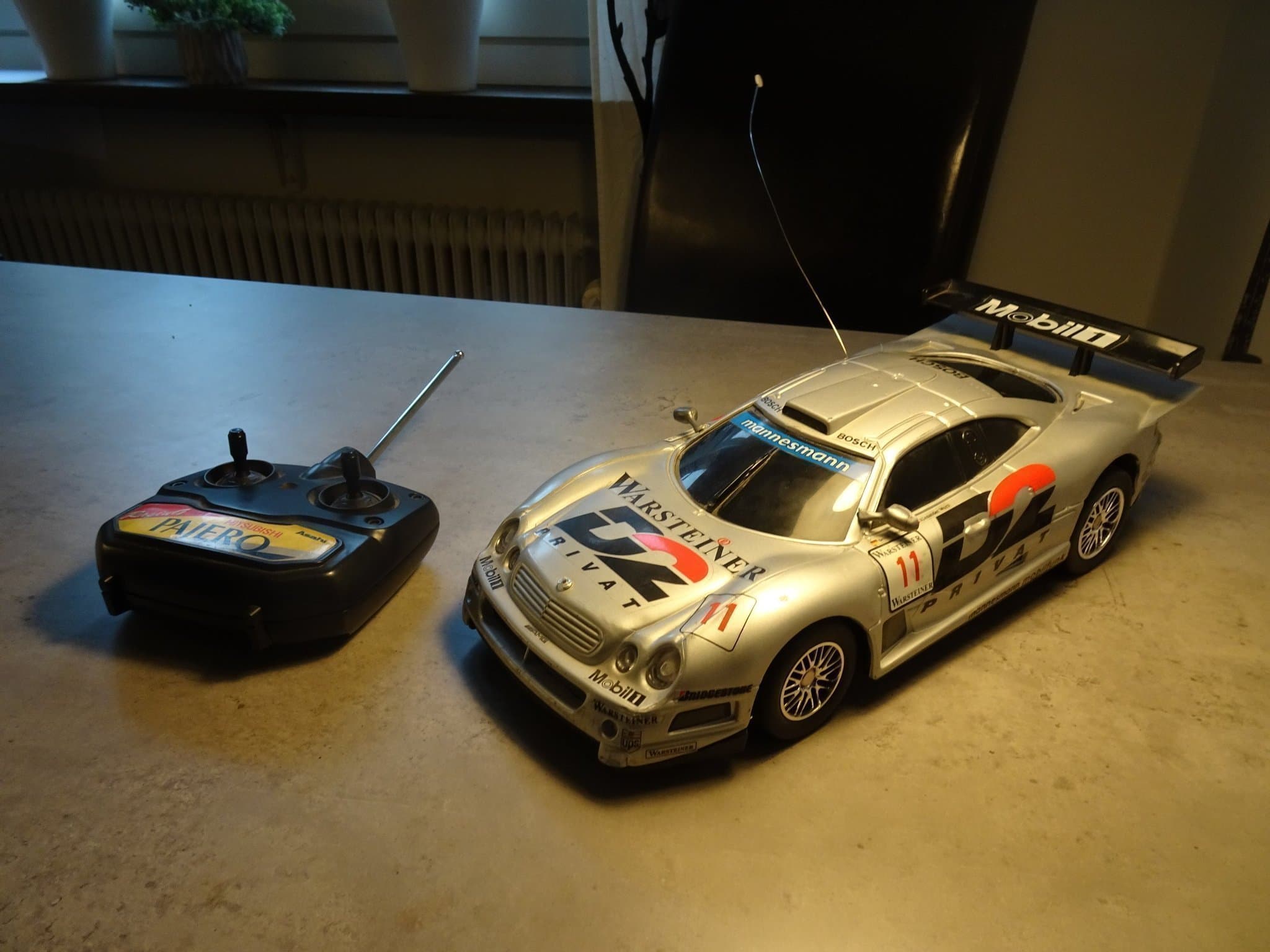 Radiostyrd Mercedes-Benz CLK-GTR