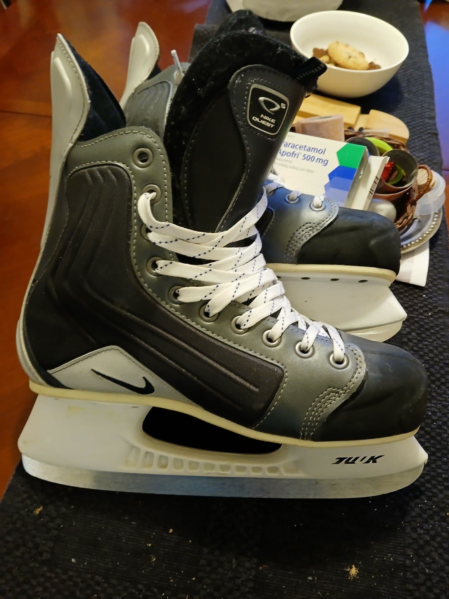 Nike Quest Hockeyskridskor, Storlek 42.5