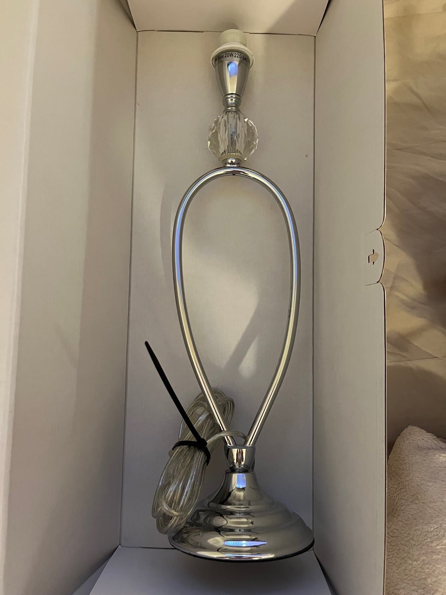 Mio, Lampfot, Silver