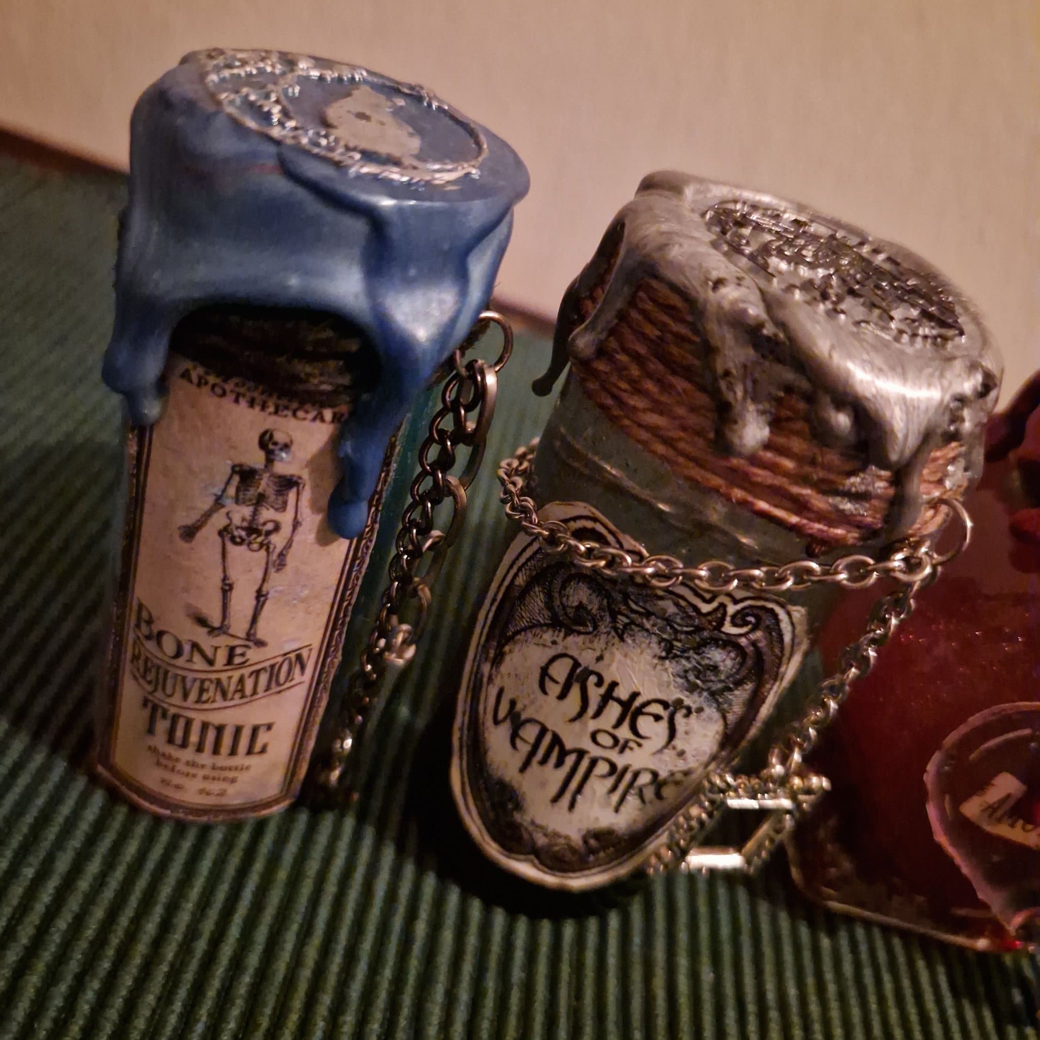 Fyra dekorativa potions