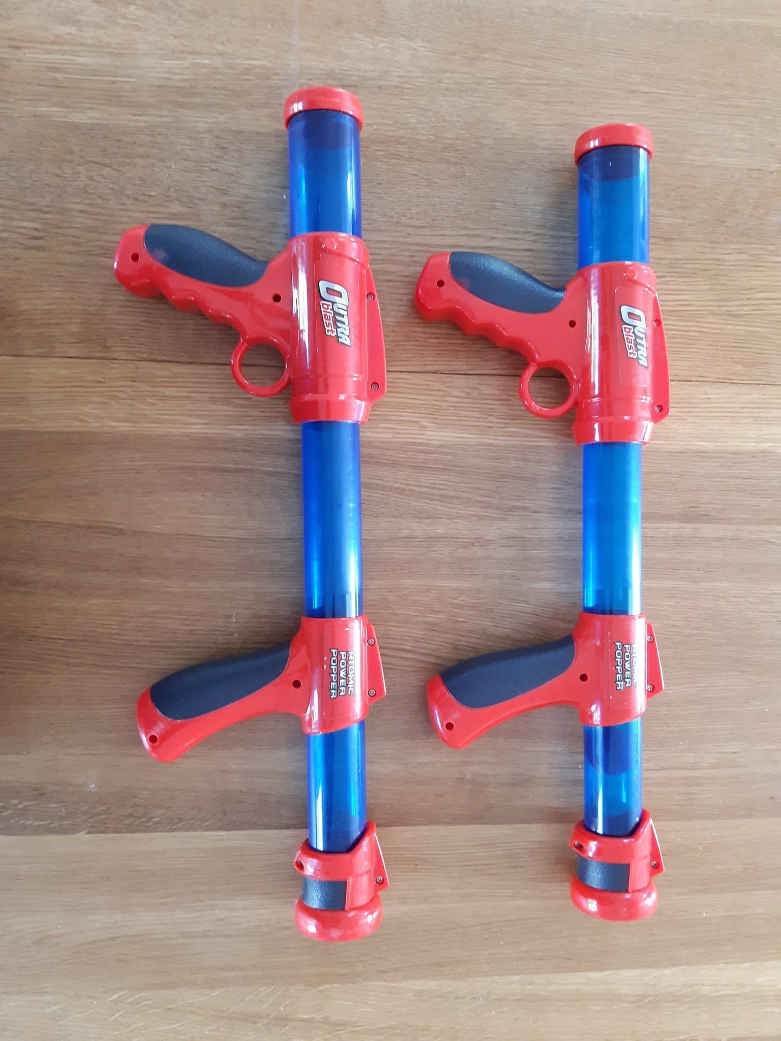 Pistol gevär skjutvapen leksakspistol Automic power popper quatro blaster