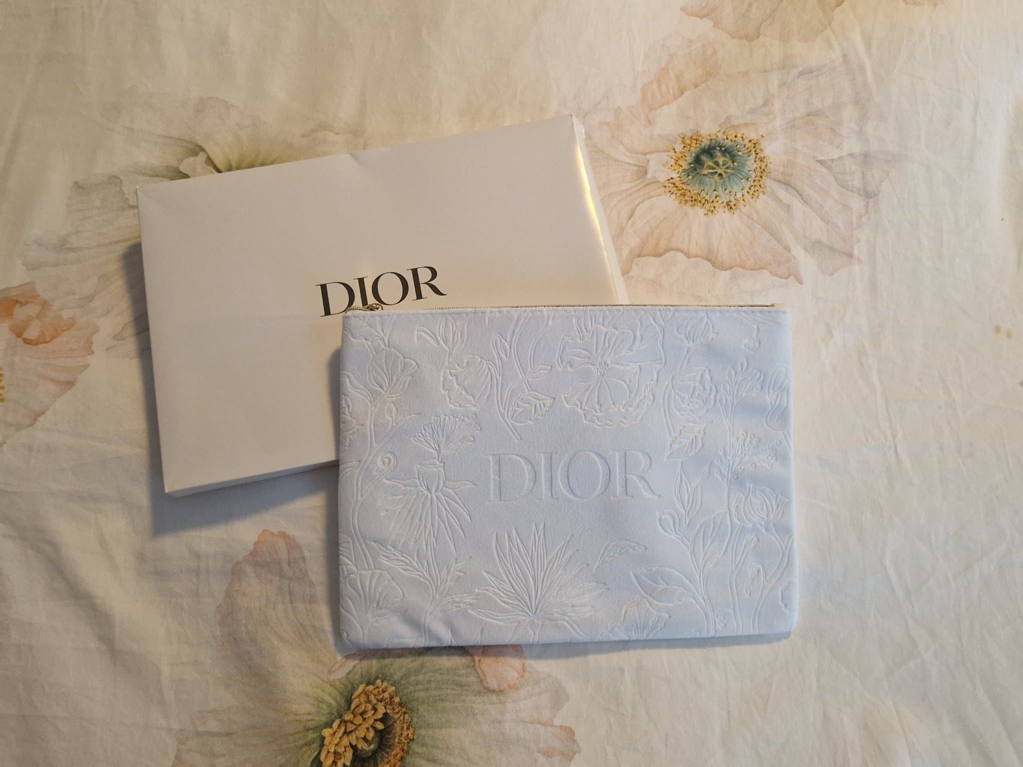 Parfums Christian Dior Pouch Sminkväska Necessär Vit Ny!