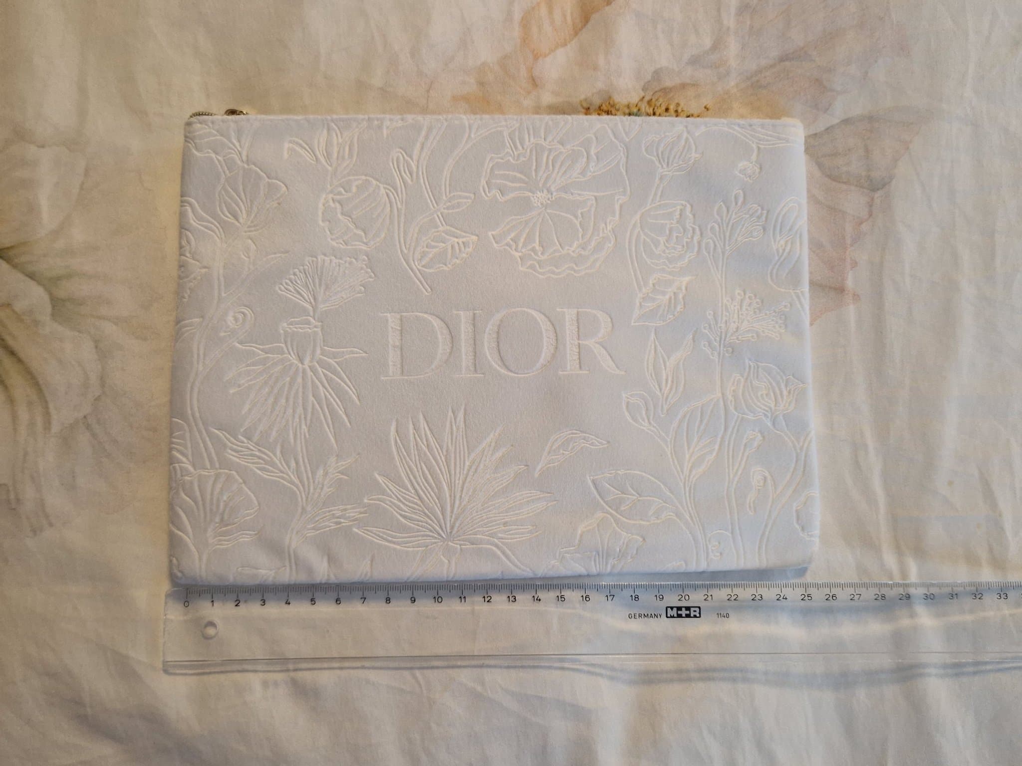 Parfums Christian Dior Pouch Sminkväska Necessär Vit Ny!