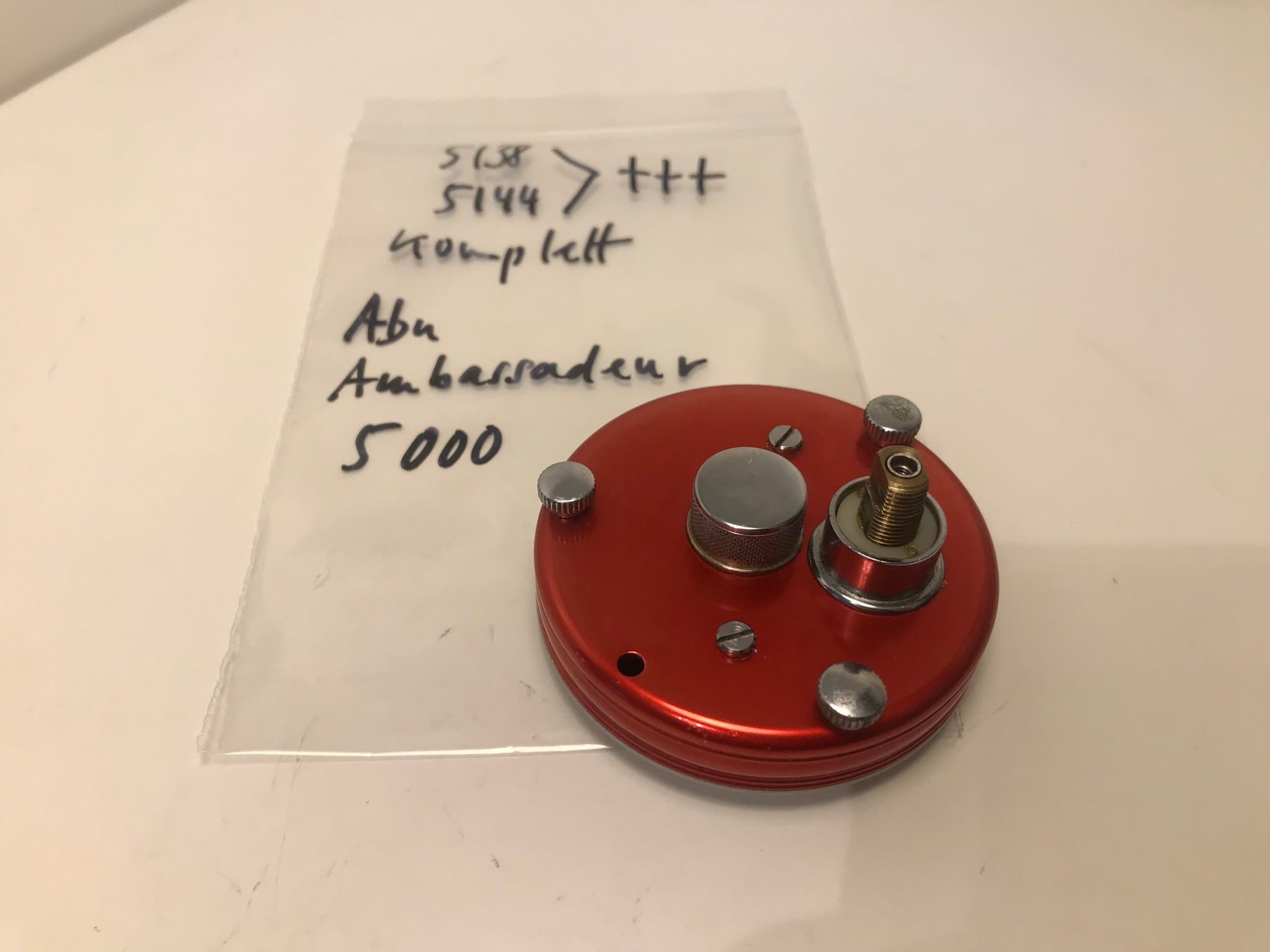 reservdel till Abu Ambassadeur 5000, här: 5138,5144+++sidoplåt höger komplett