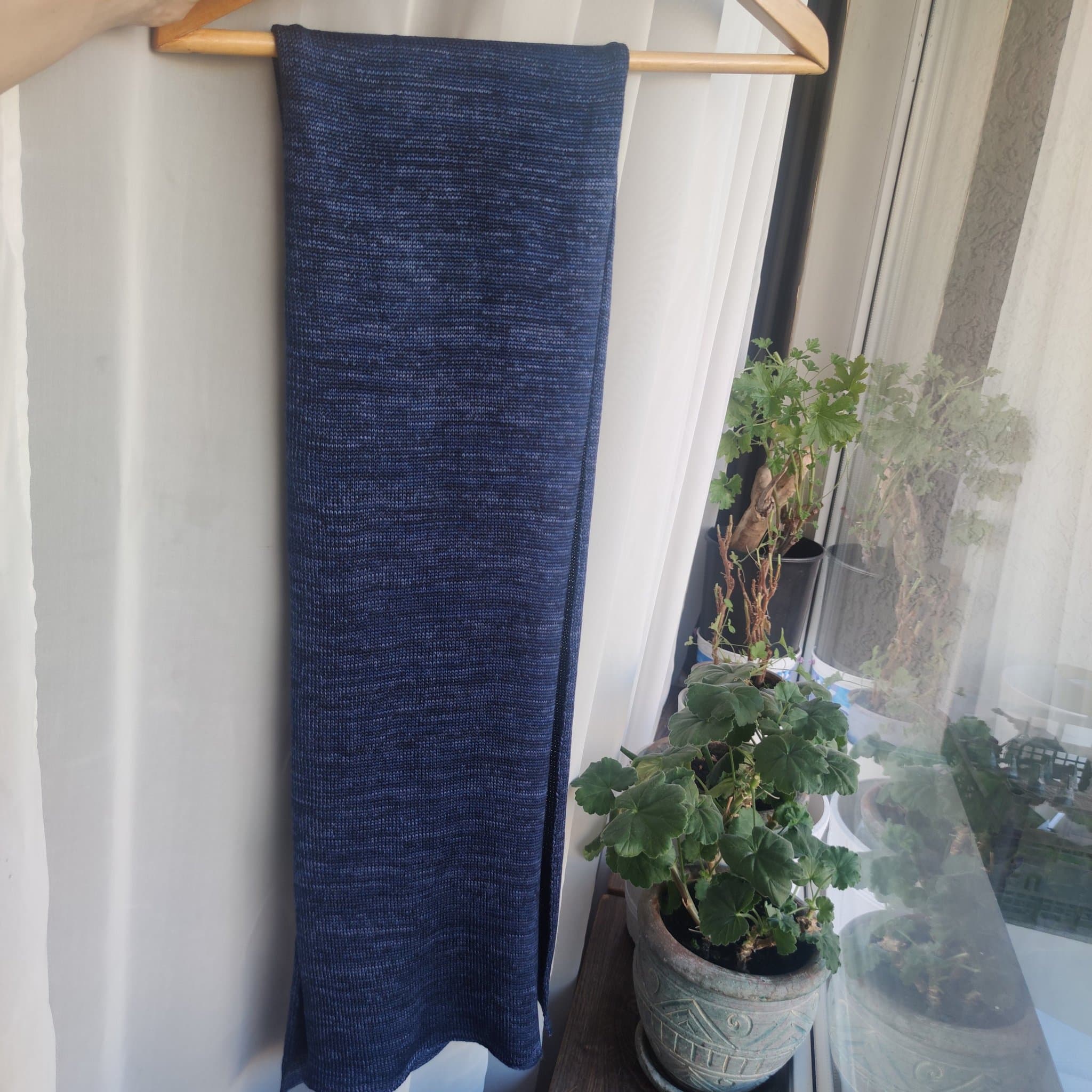 lätt vårhalsduk – 95 % siden, 5 % japanskt washi-papper.