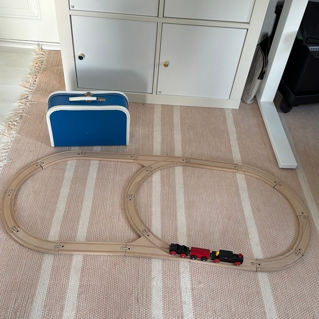 Brio Tågbana med tillbehör