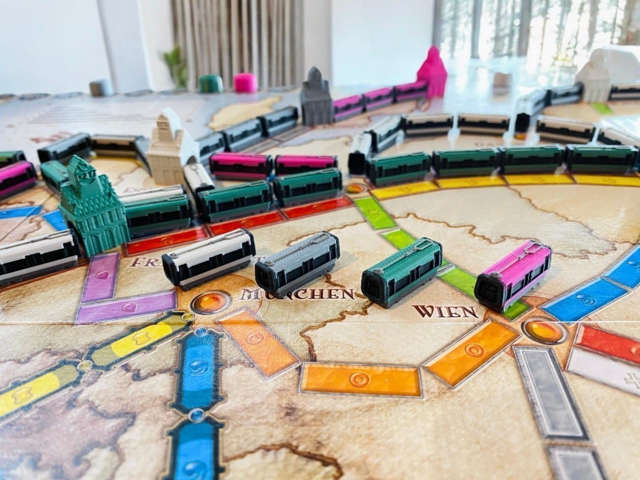 48 Flerfärgade Öresundståg + 3 Stationer till Ticket to Ride - Emerald Metallic