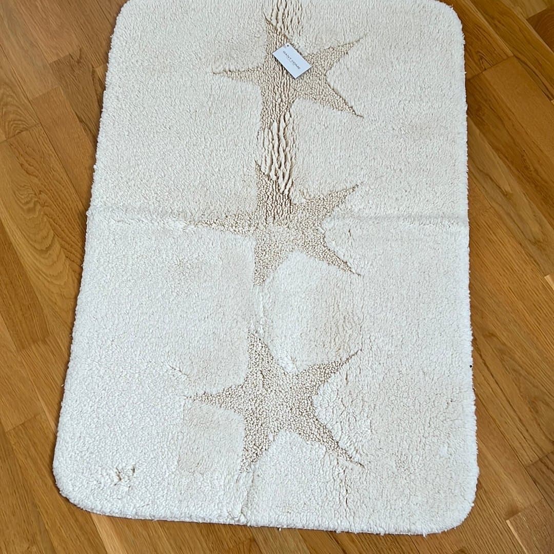 Badrumsmatta med stjärnor