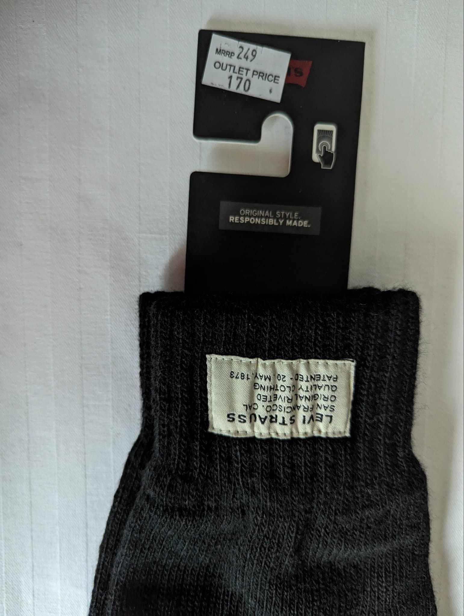 Nya Levi Strauss fingervantar i färgen svarta och i storlek M