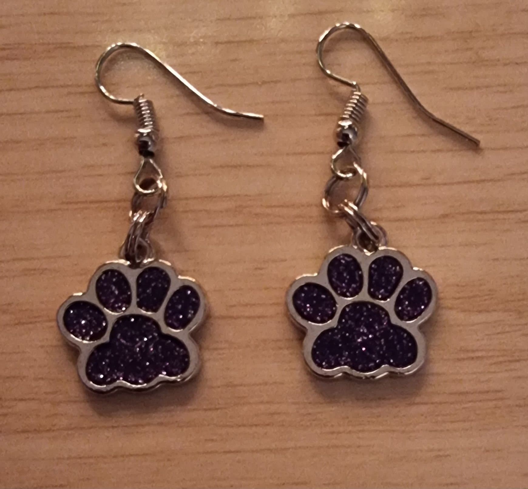 Örhängen / Tassar / Lila med Glitter