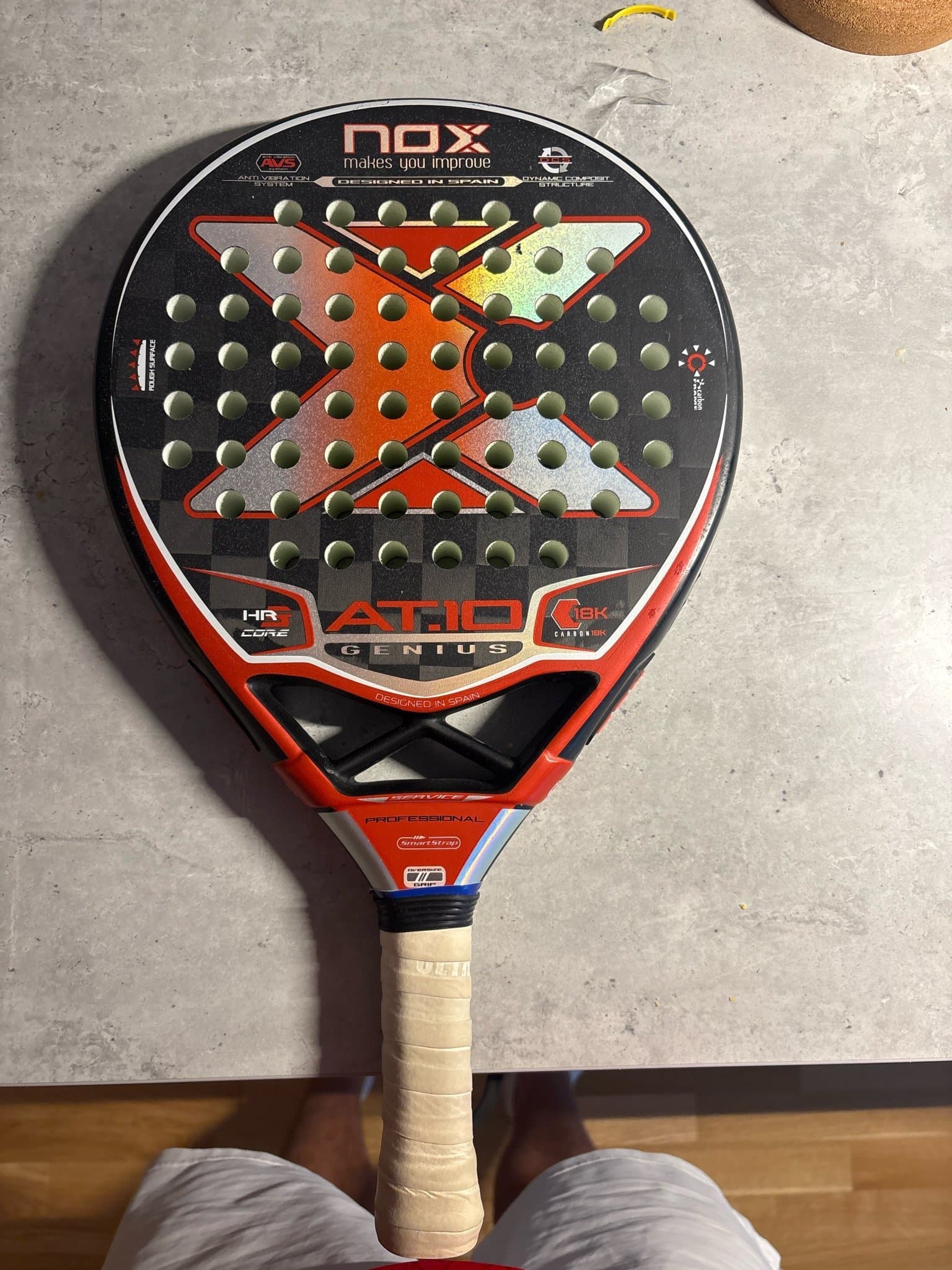 Nox AT10 Genius Padelracket