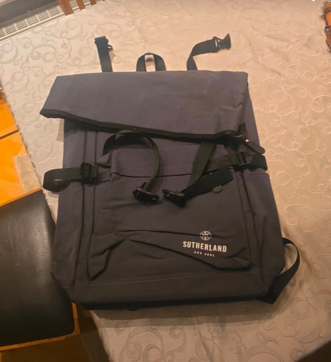 Sutherland and Sons mörkgrå ryggsäck