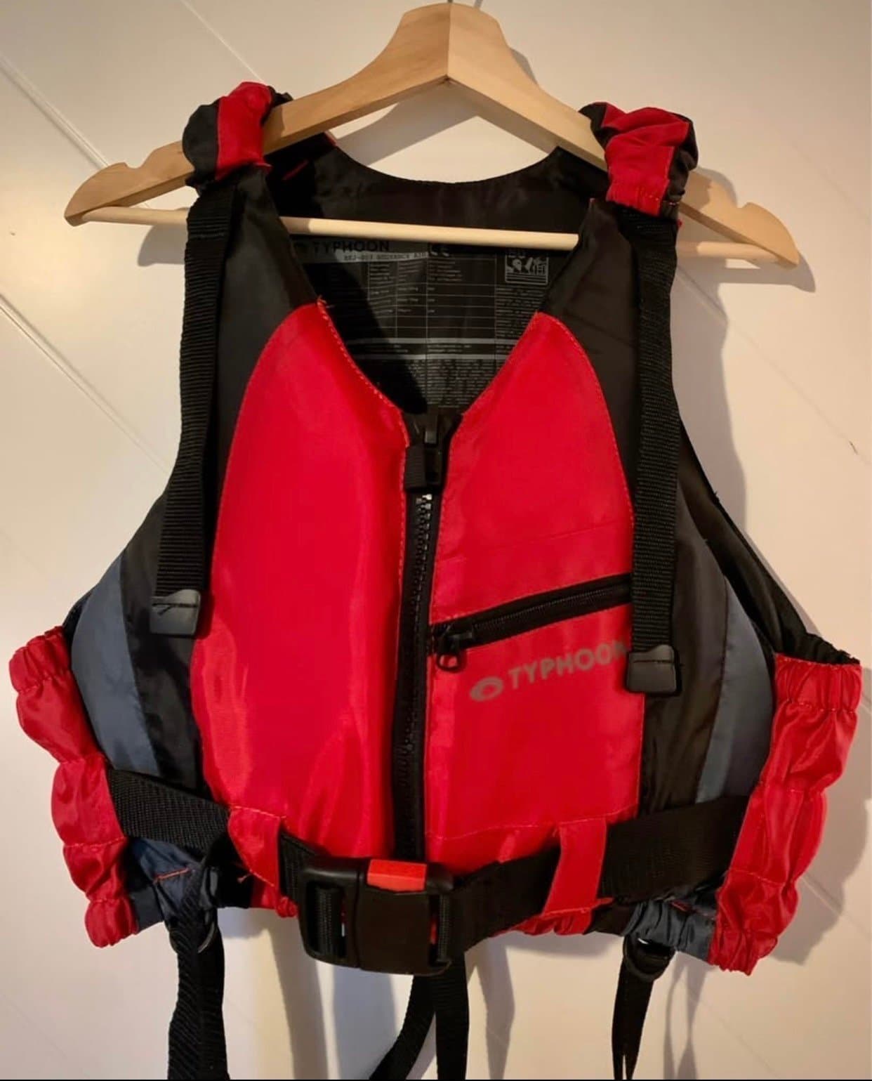 Typhoon Flytväst för paddel, kajak, SUP, kanot..