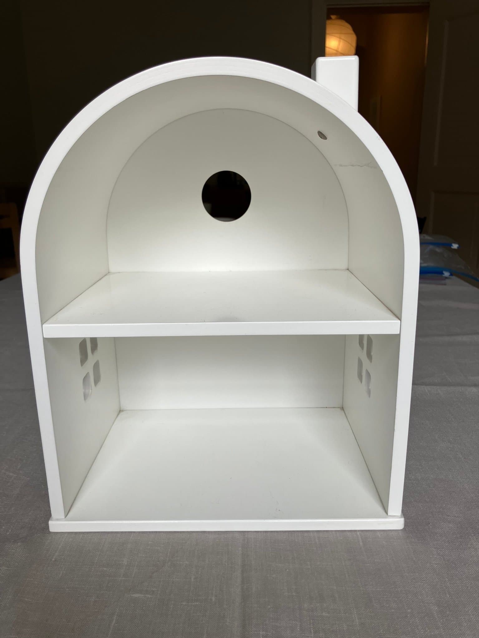 Playsam dockskåp i trä