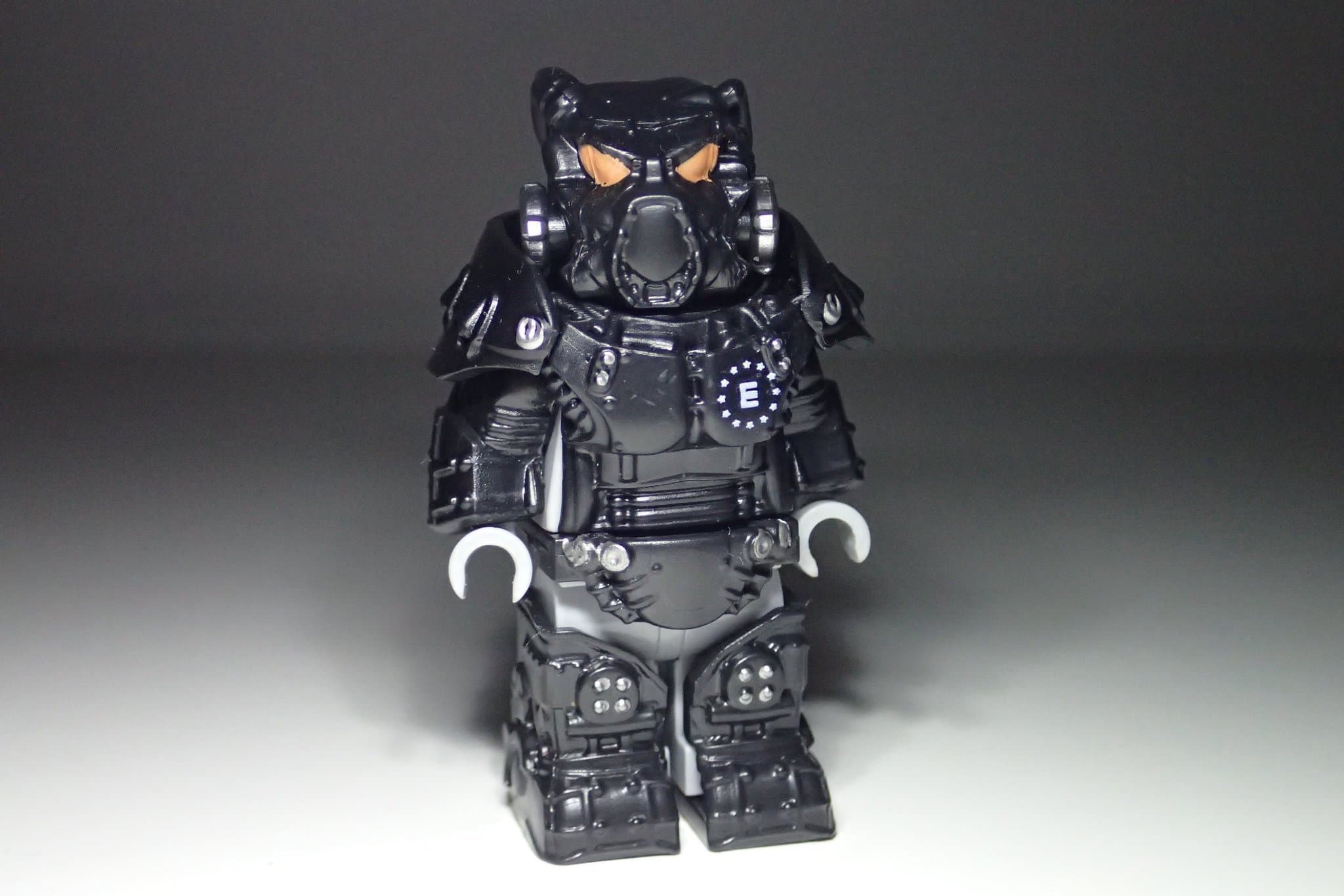 TV Toys Fallout minifigurtillbehör - Enclave X-01 Power Armor till minifigurer