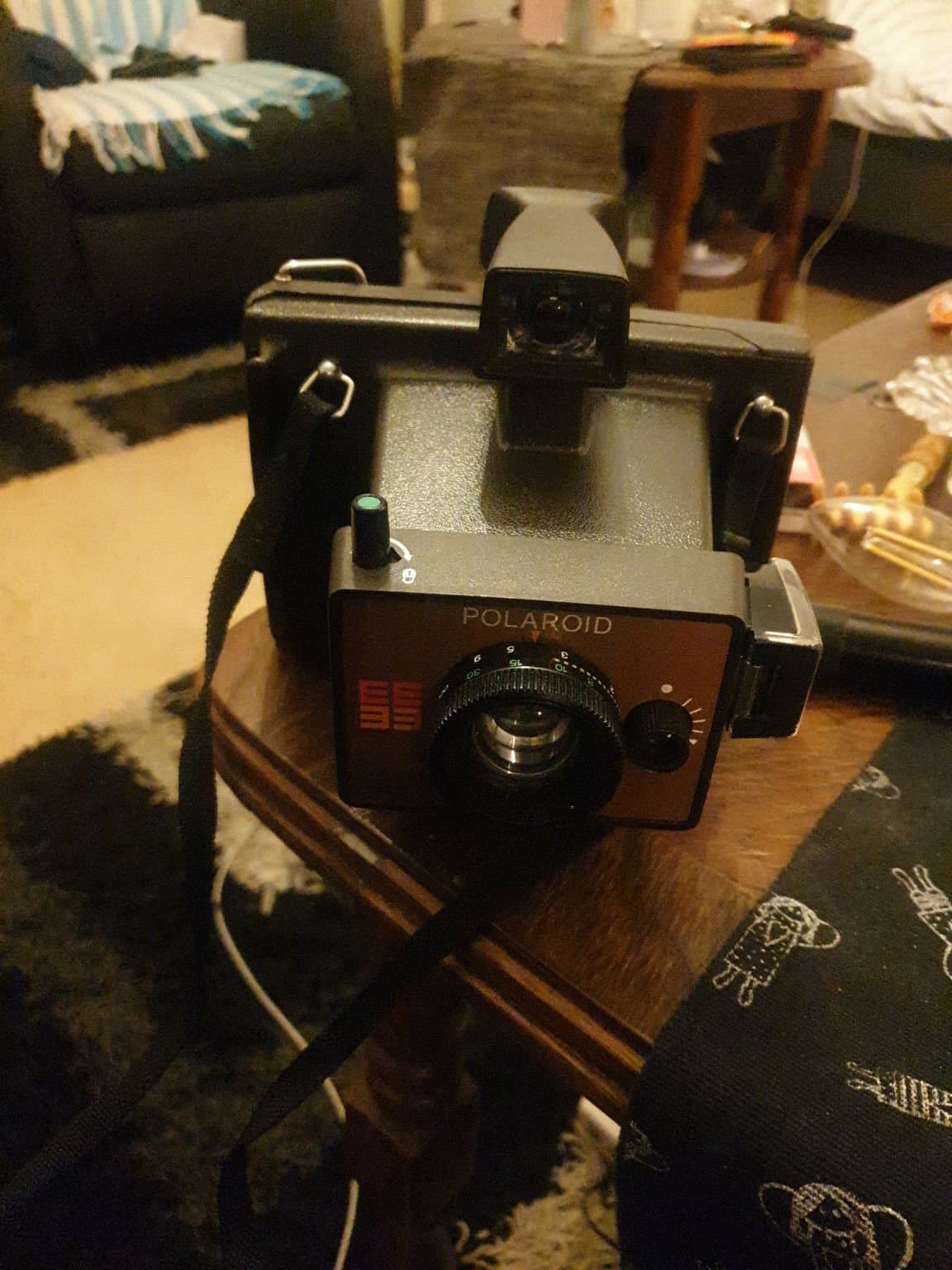 Polaroid kamera EE33