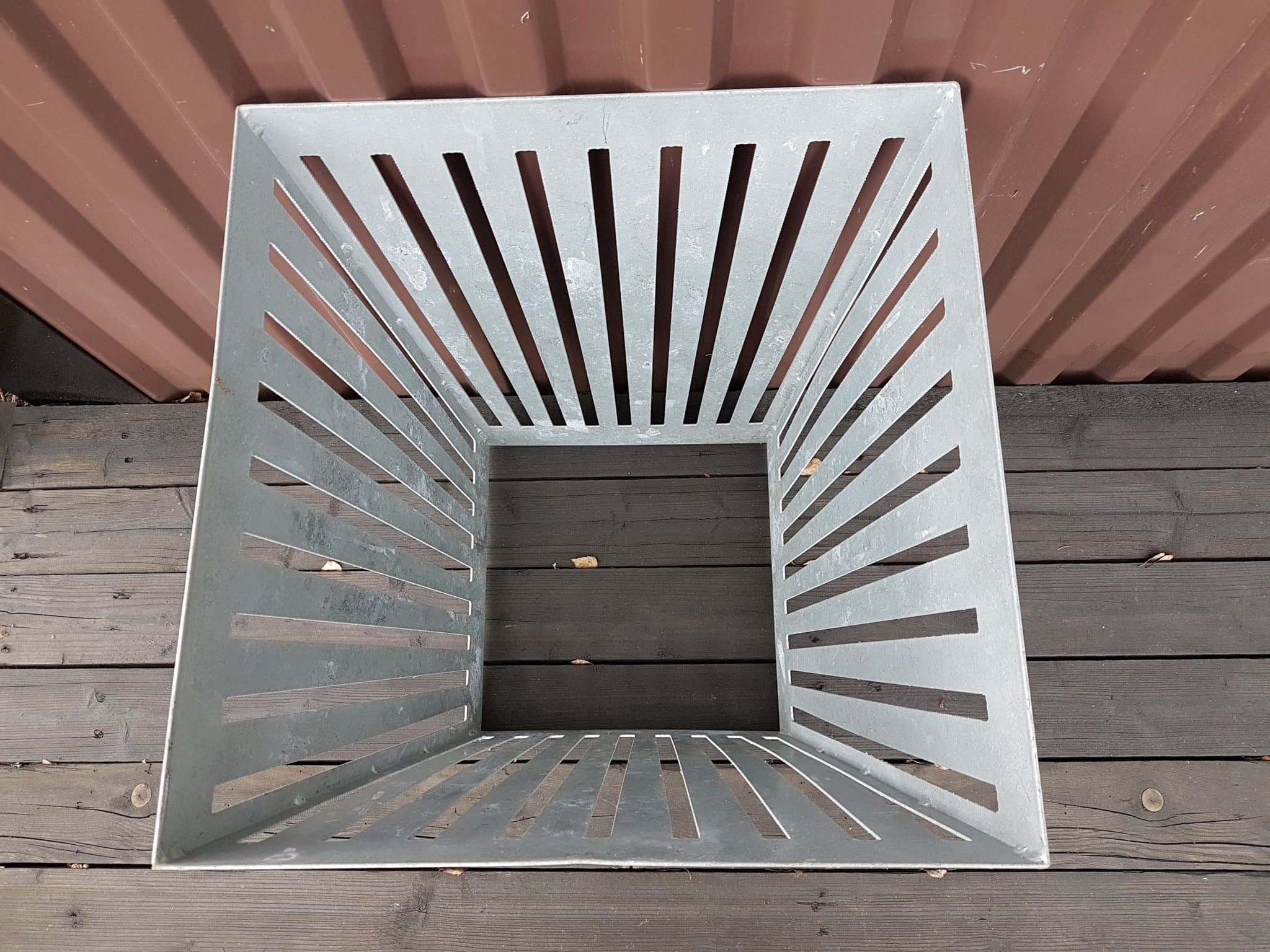 Galvaniserad Eldkorg, Oanvänd