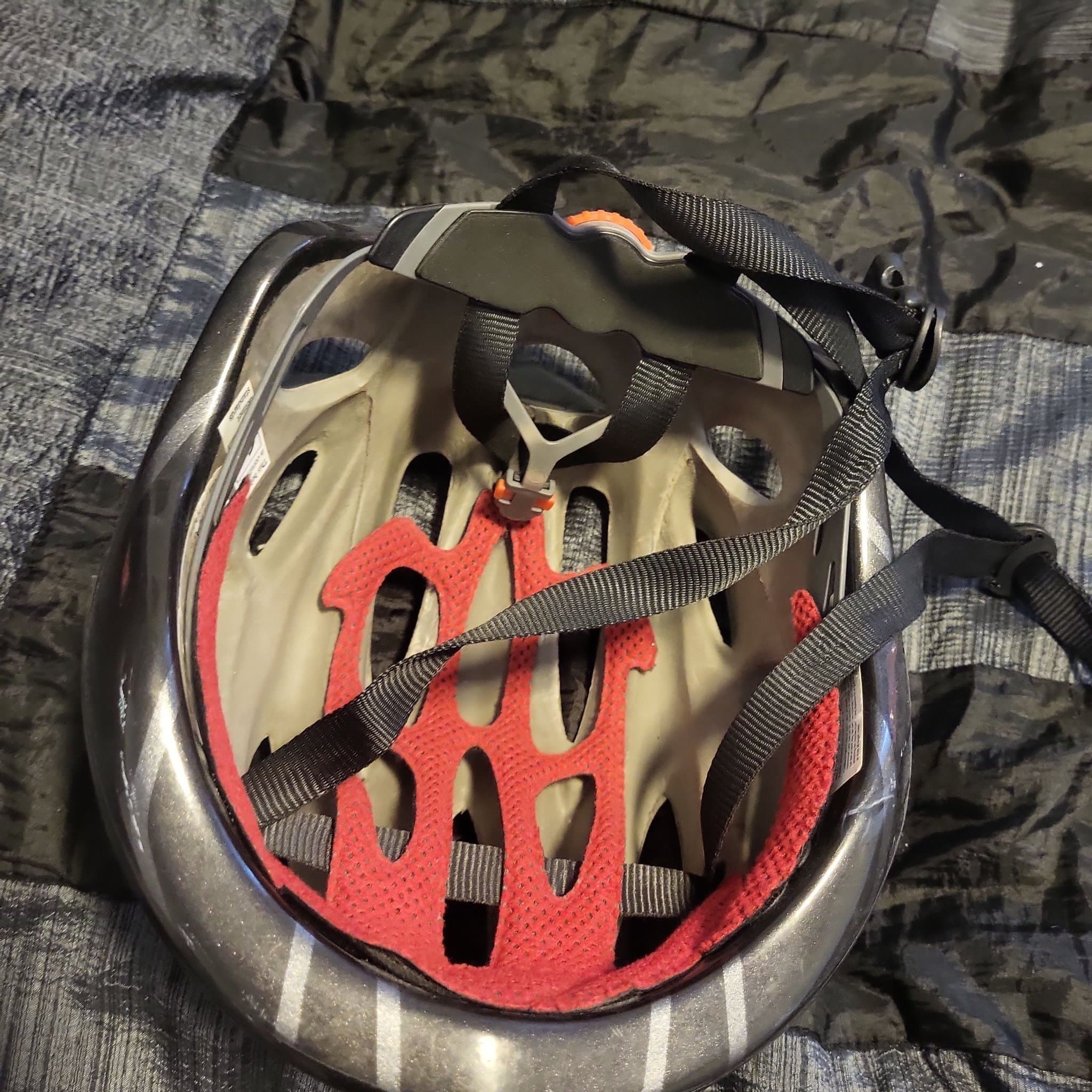 SOC Cykelhjälm Storlek M/S