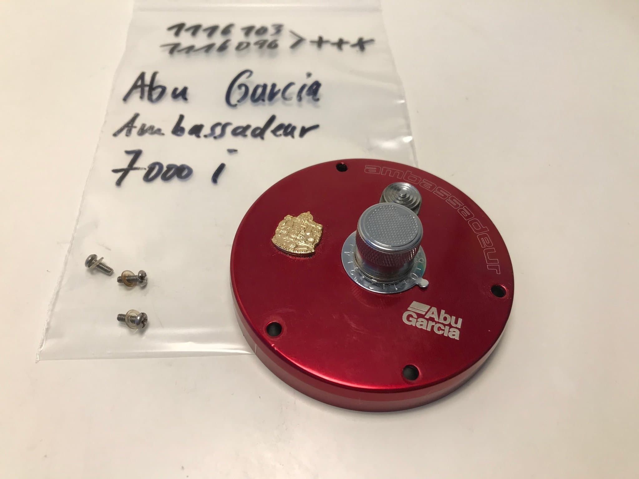 reservdel Abu Garcia Ambassadeur 7000i, här:1116103+++sidoplåt vänster komplett