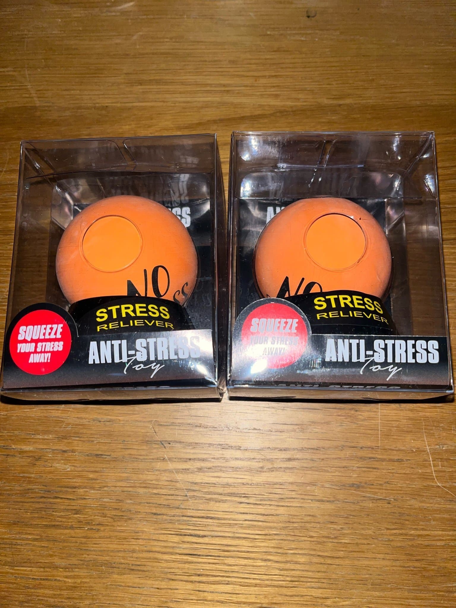 2 st Anti-Stress Bollar - Ny i förpackning