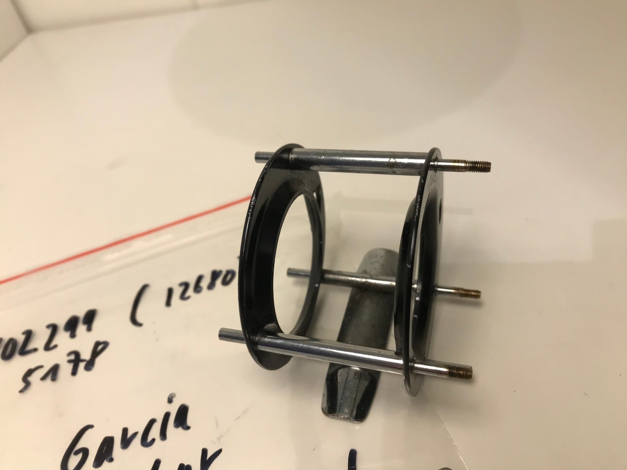 reservdel Abu Garcia Ambassadeur 5000 HS, här: 802299 (12680) hus/stativ