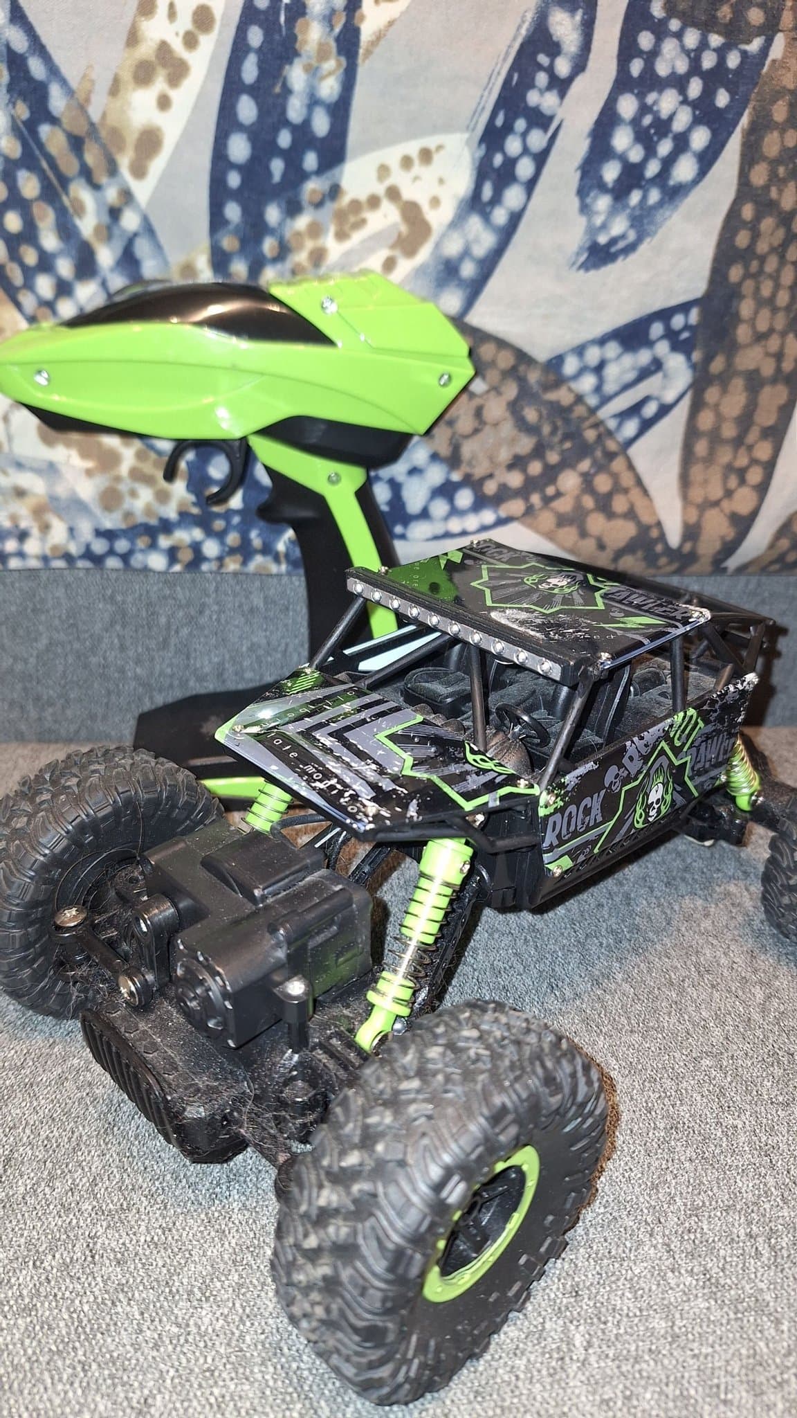 Fjärrstyrd bil med kontroll