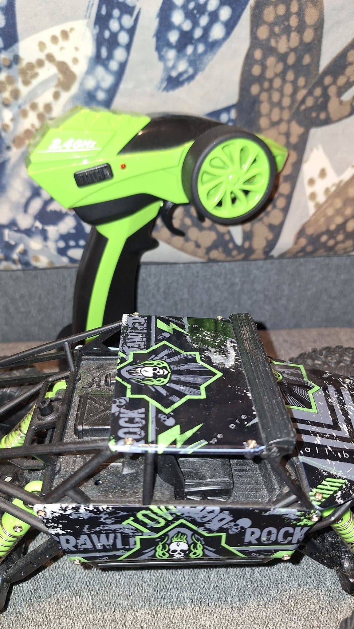 Fjärrstyrd bil med kontroll