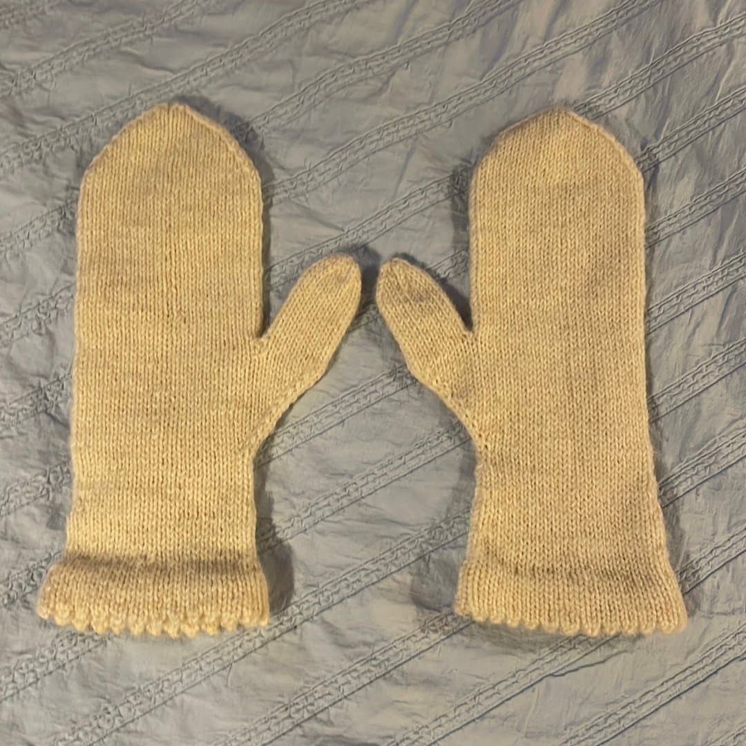 Nya! Handstickade stickade vita tumvantar tum vantar present