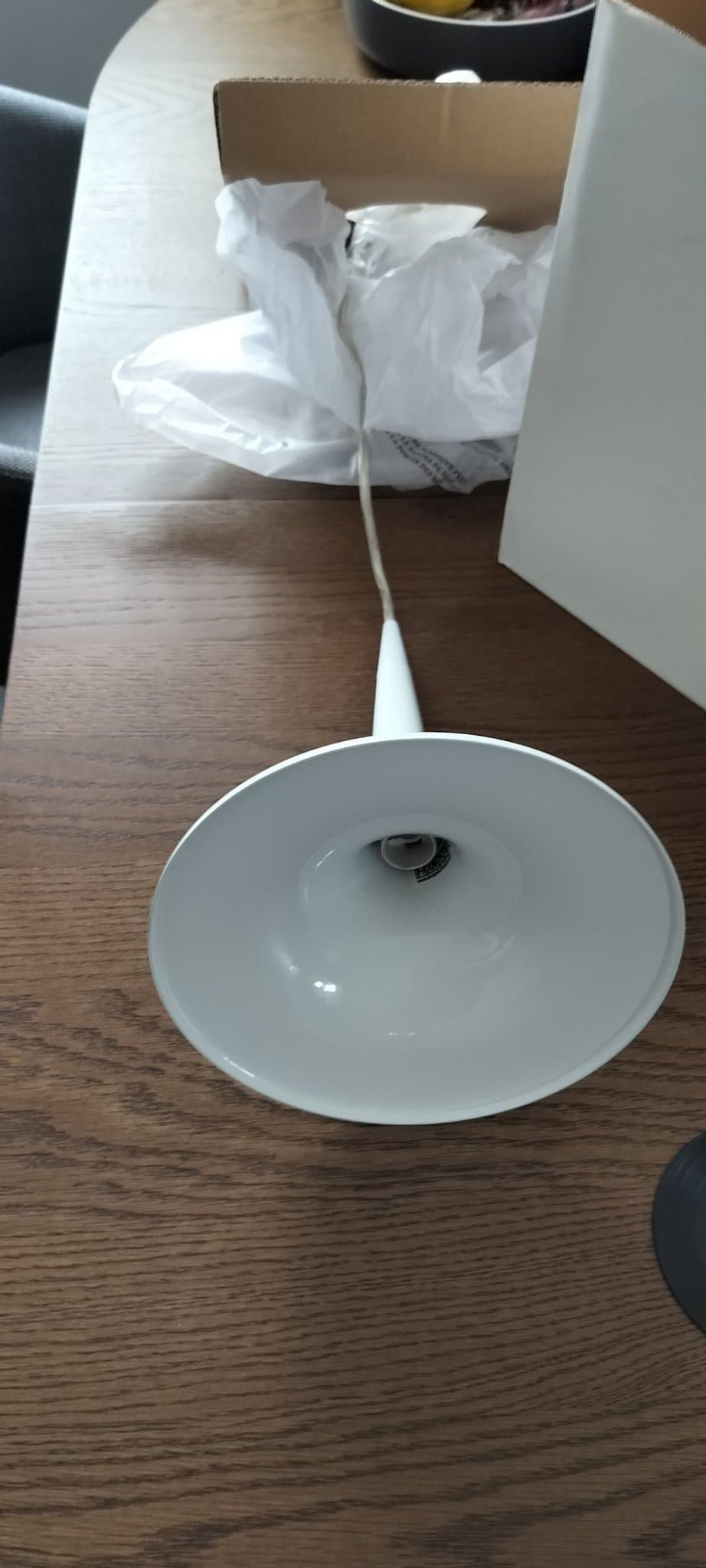 Frandsen Trompet Pendellampa, Blank Vit