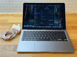 MacBook Air 13" Retina -2020, A2179, med defekt skärm