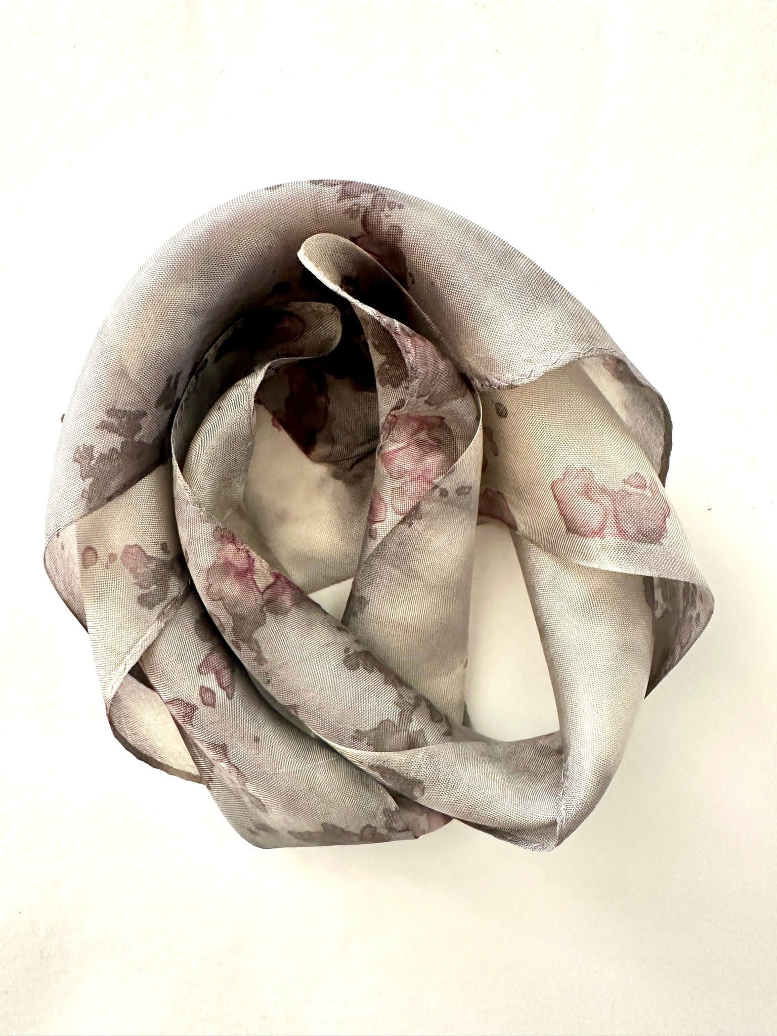 En handgjord naturligt färgämne grå och rosa scarf / konstsilke (Rayon)