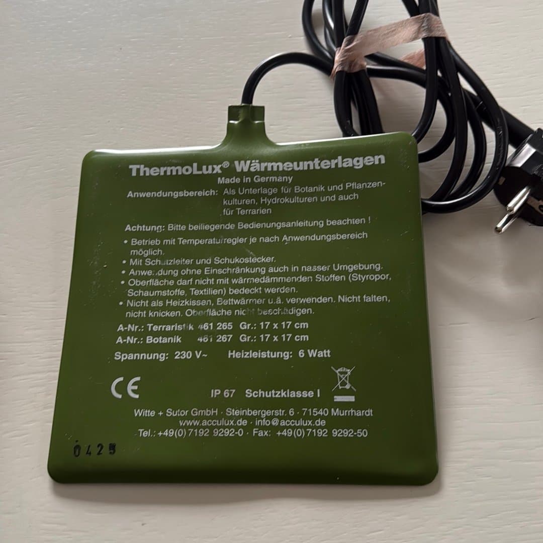 Värmematta och LED-växtlampa för odling