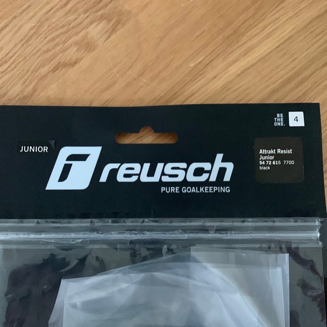 Nya Reusch Attrakt Resist Junior Målvaktshandske Storlek 4
