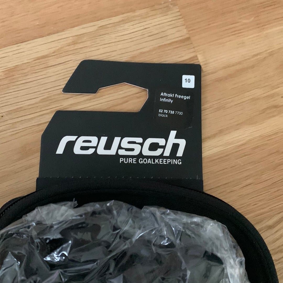 Nya Reusch Målvaktshandskar storlek 10 Attrakt Freegel Infinity