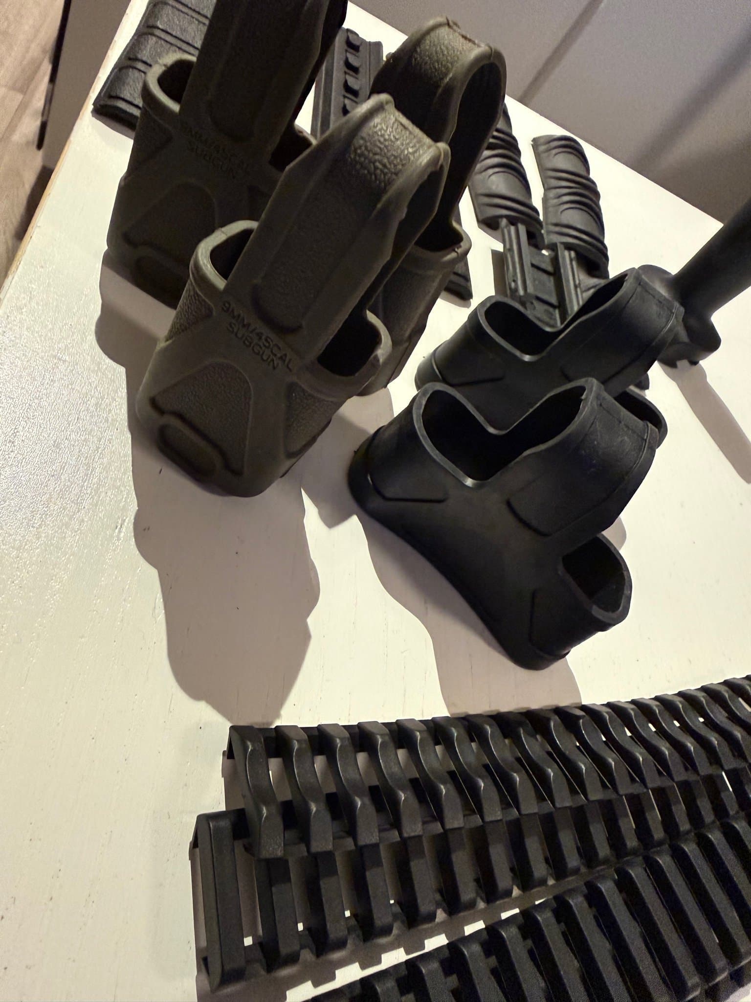 Rubber for your Gun - Picatinny, Grepp, Magasinshållare