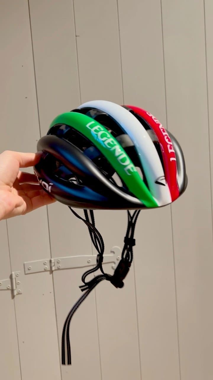 Ekoi Legende Cykelhjälm med tillbehör och väska