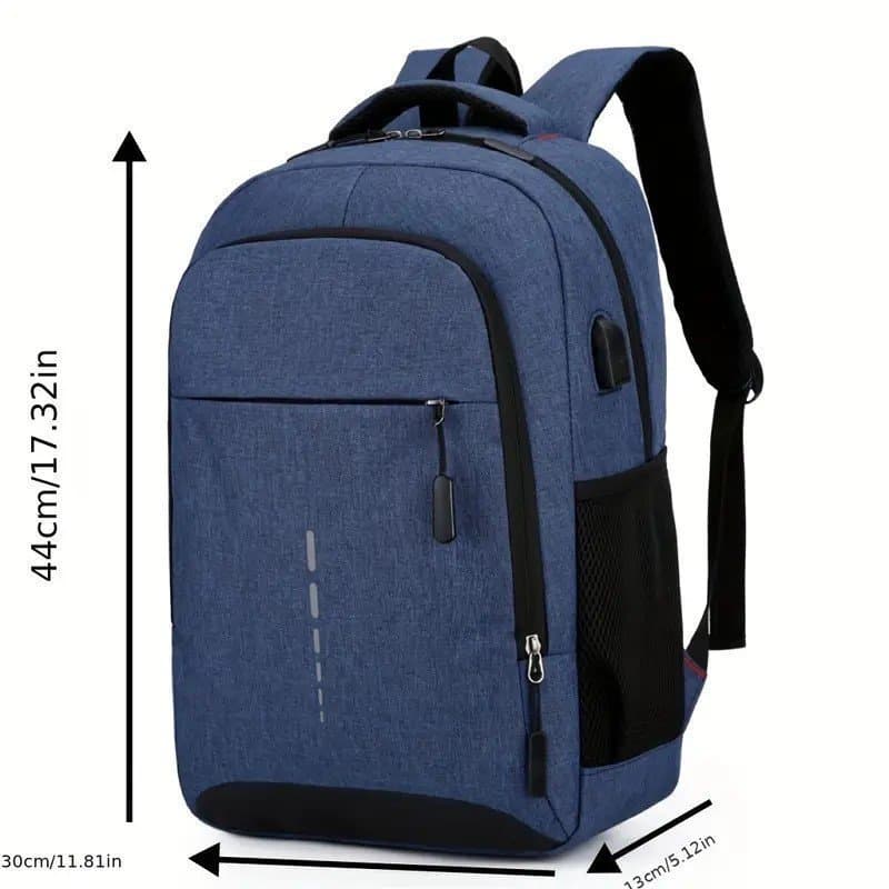 Ny Ryggsäck. Perfekt för dator, USB-uttag på utsidan.