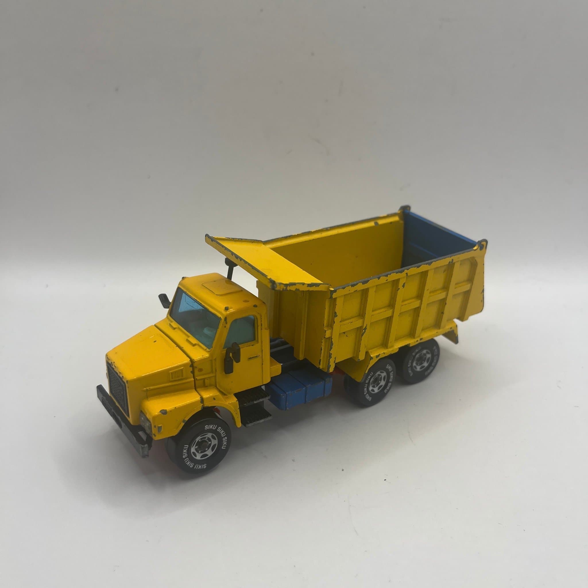 Leksaksbil - Volvo Tippbil