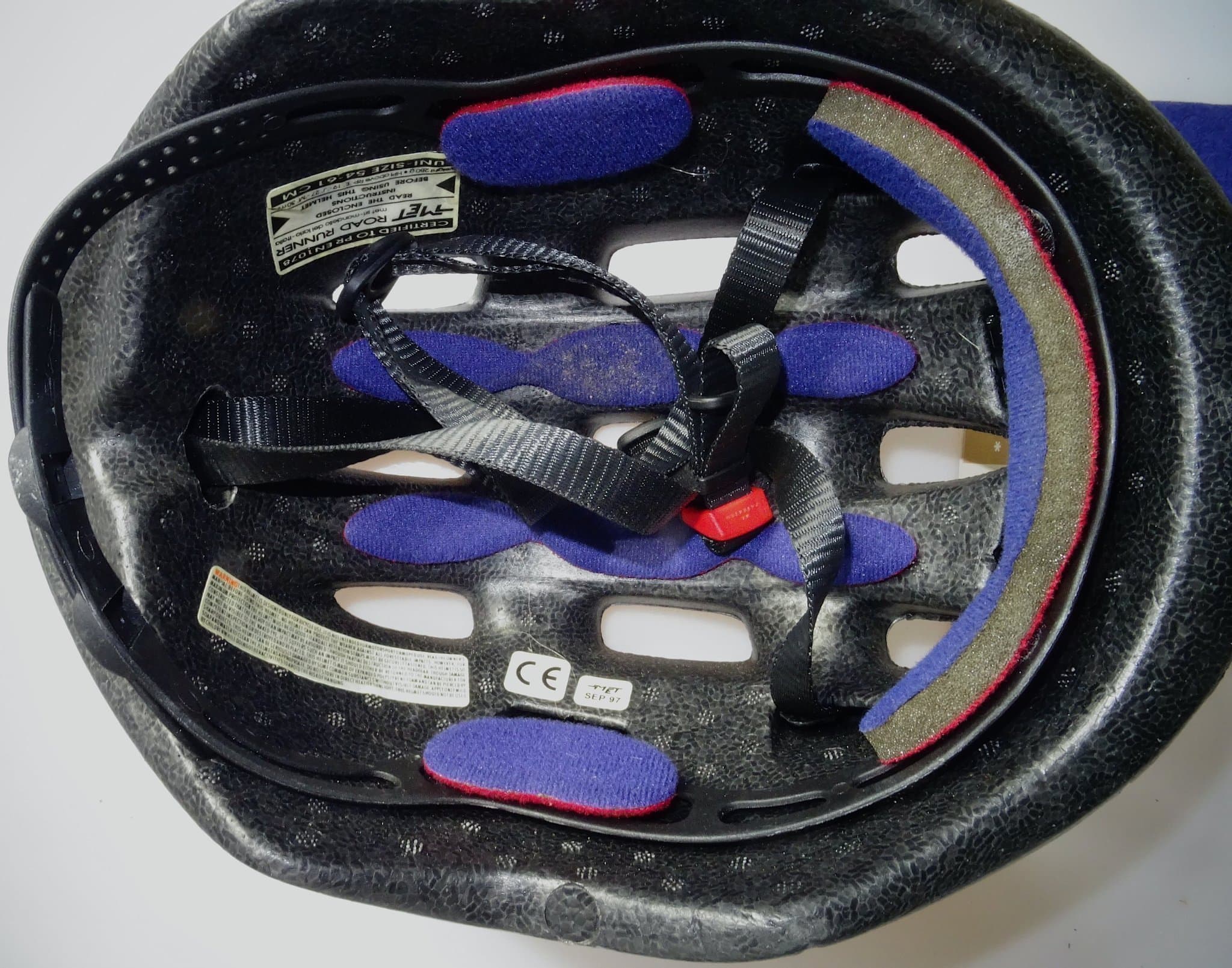 Cykelhjälm MET. HELT NY.