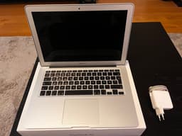 MacBook Air 13 tum, tidigt 2015