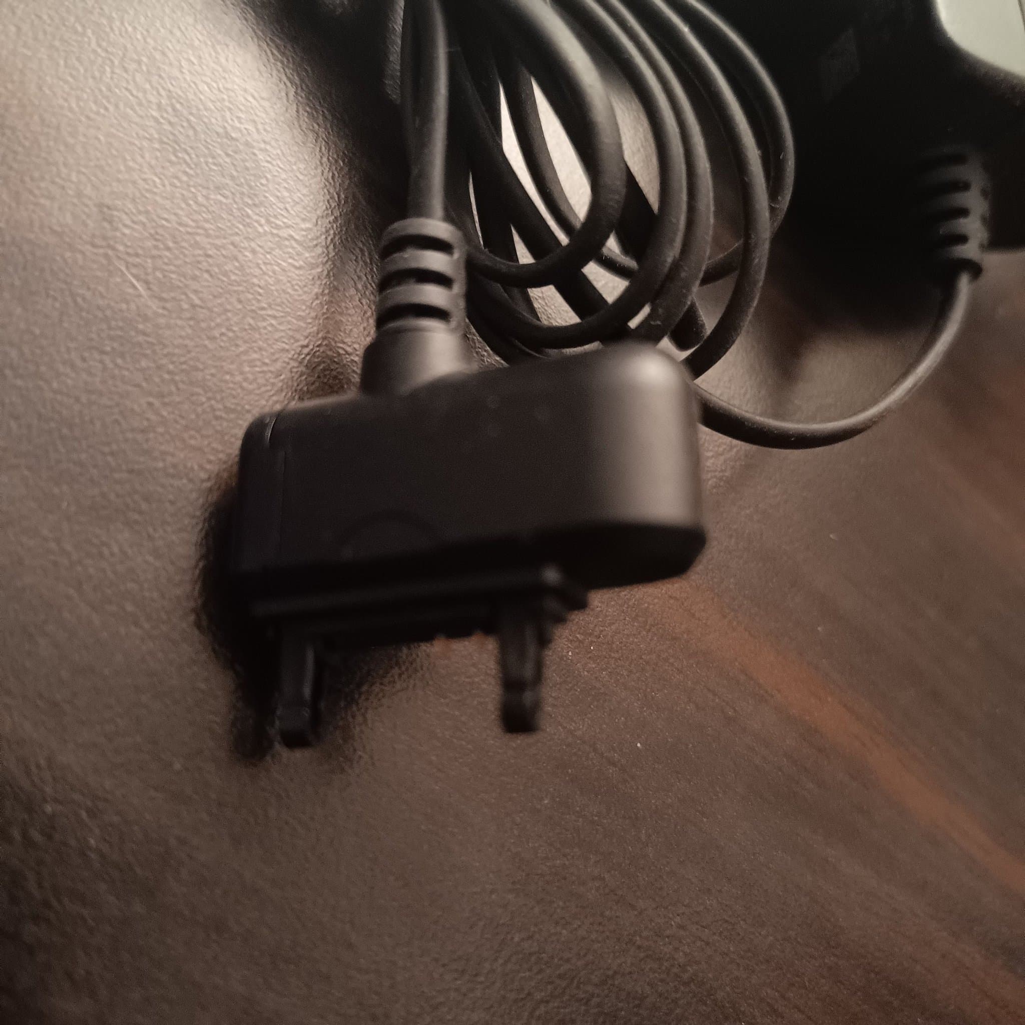 Sony Ericsson Laddare EP300