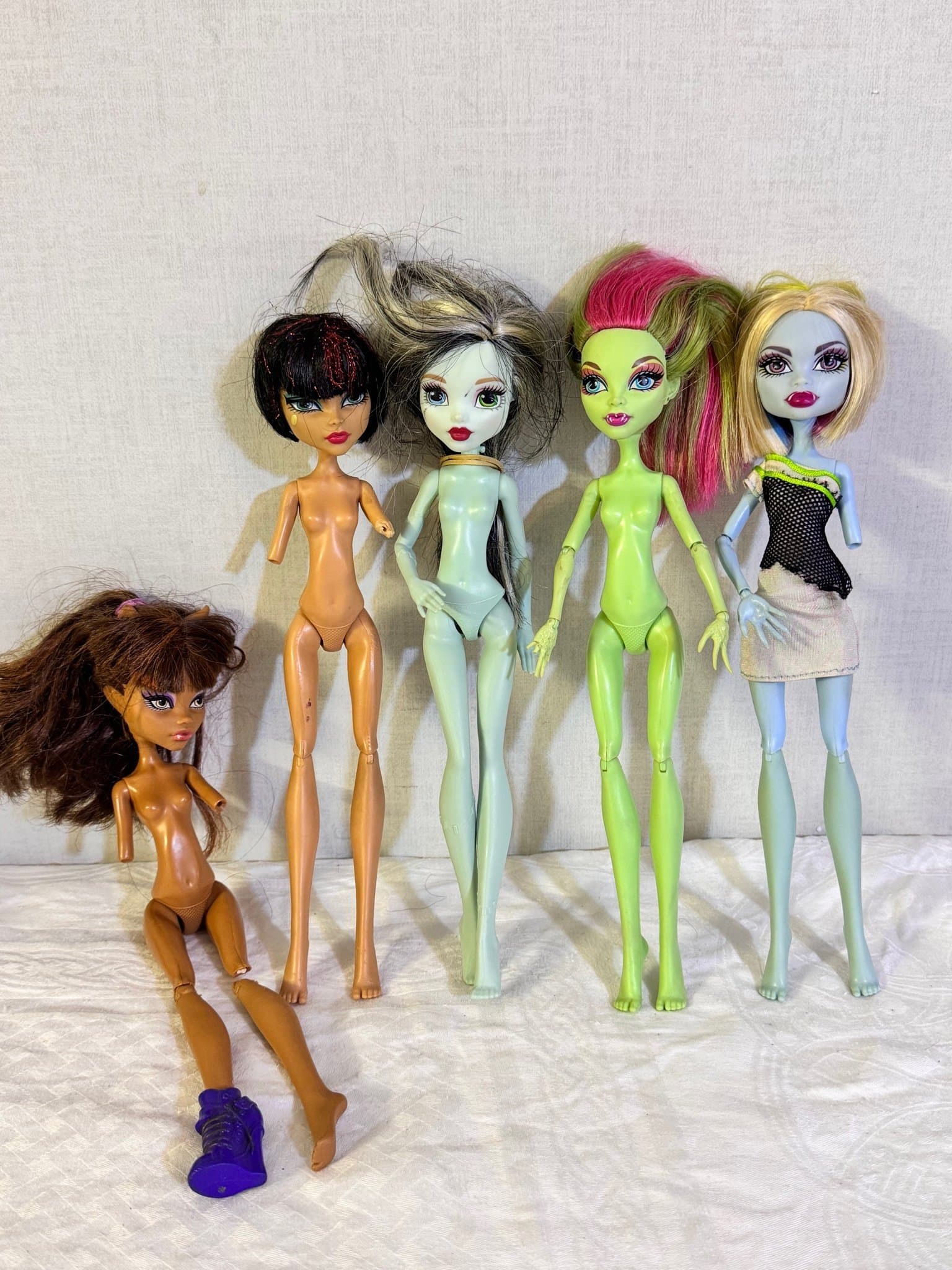 Monster High och Bratz dockor