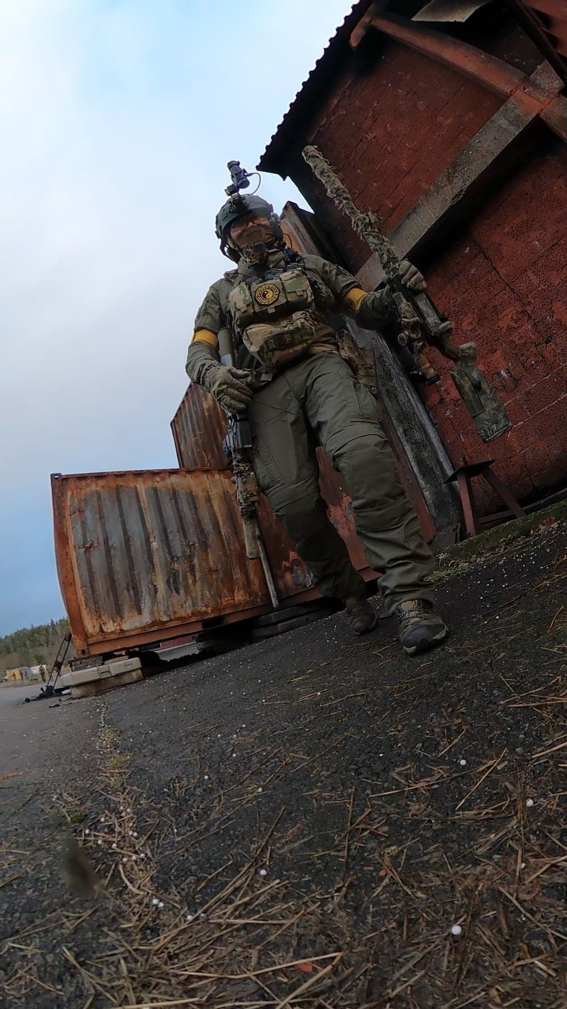 Idogear airsoft uniform (XXL/38)